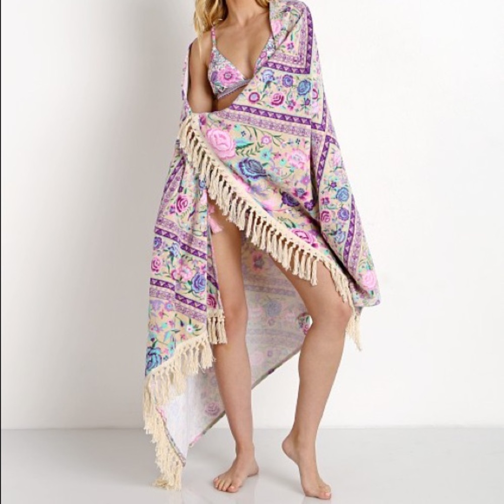 ISO ✨ Spell Babushka Towel ✨ Want To Buy